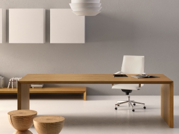 Office desks and chairs that will help you be productive and to work from home effectively